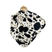 BLACK CATTLE | LOVIE