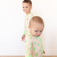 GREEN LIGHTNING BOLTS | LONG SLEEVE