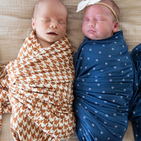 RUST HOUNDSTOOTH | SWADDLE