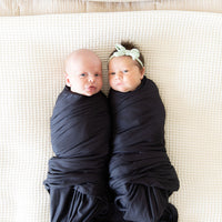 BLACK SOLID | SWADDLE