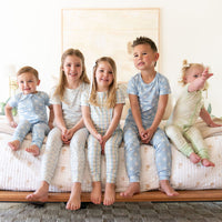 DAINTY BLUE FLORAL | SHORT SLEEVE