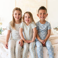 DAINTY BLUE FLORAL | SHORT SLEEVE