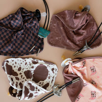 BROWN CATTLE | LOVIE