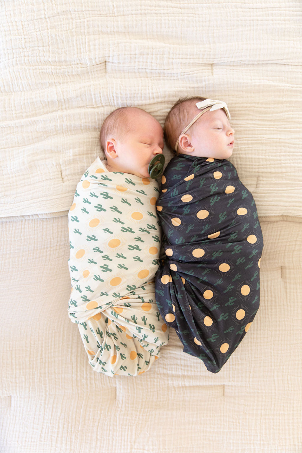 BLACK CACTUS SUN SWADDLE