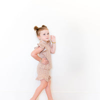 TAUPE DAISY SHORT SET