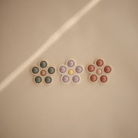 FLOWER PRESS TOY | DRIED THYME/NATURAL/SHIFTING SAND