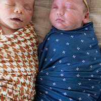 RUST HOUNDSTOOTH | SWADDLE