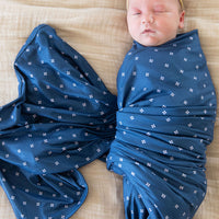DAINTY DOTS | SWADDLE