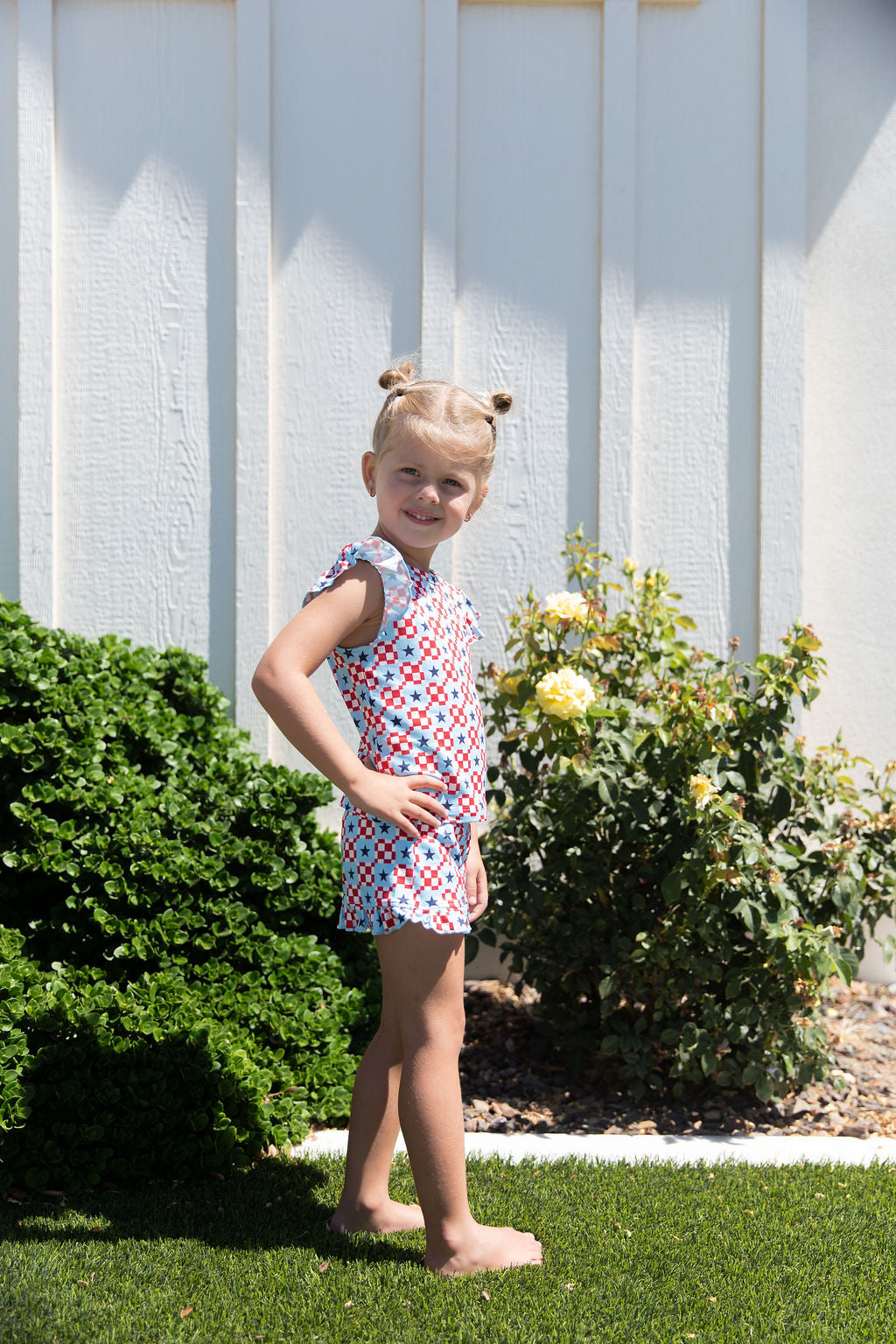 MINI CHECKERED STARS | RUFFLE SHORT SET
