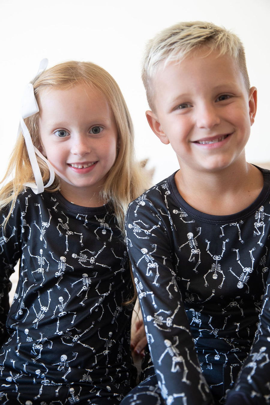 SKELETONS | LONG SLEEVE