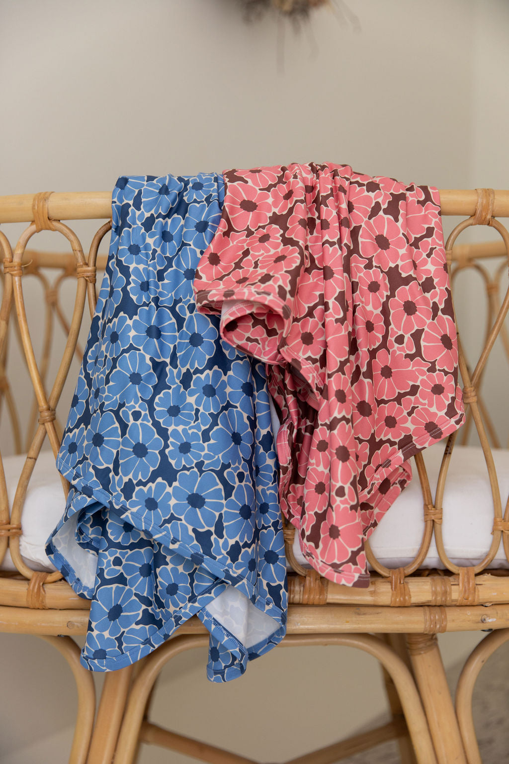 BROWN + PINK DAISIES | SWADDLE