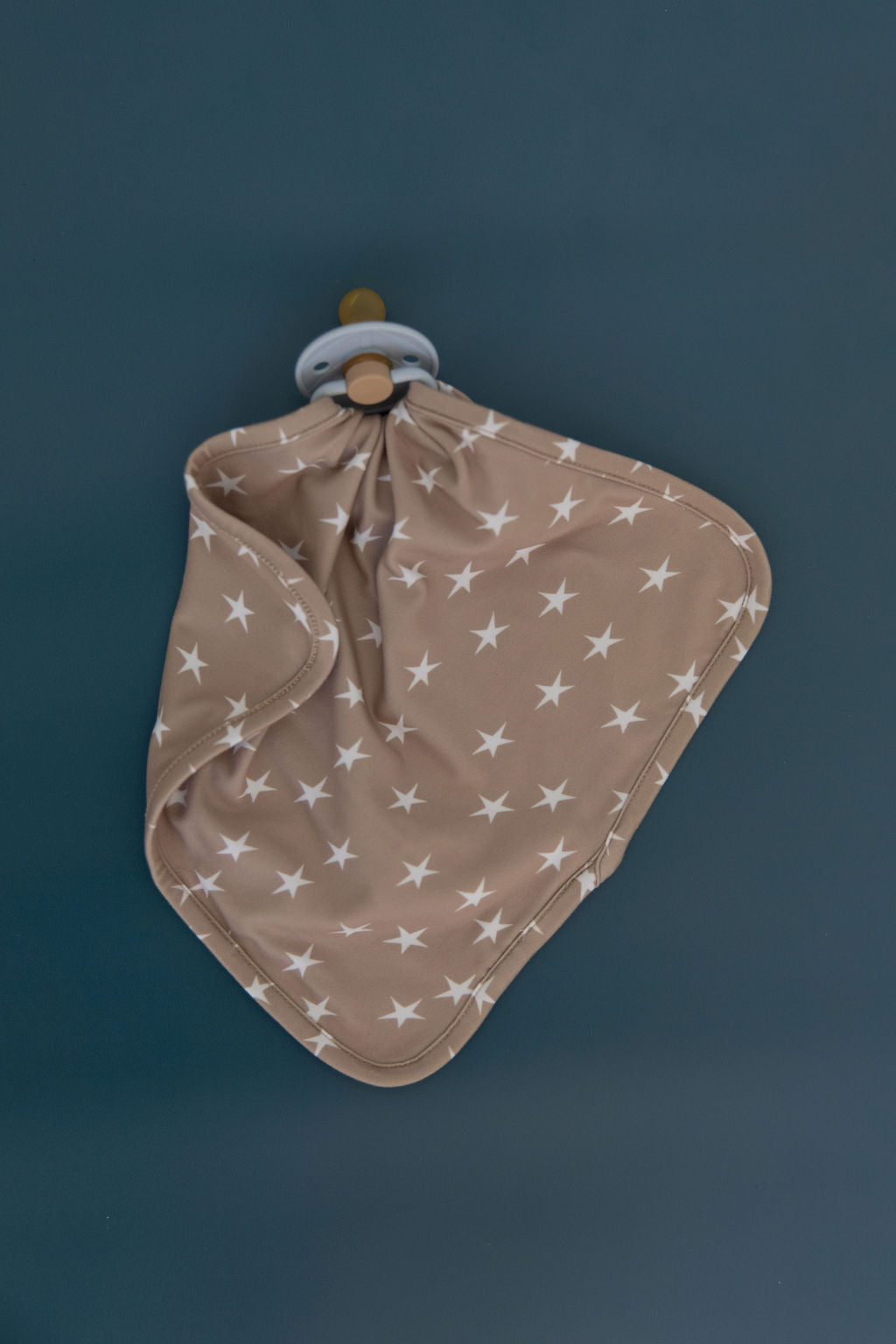 TAN STARS | LOVIE