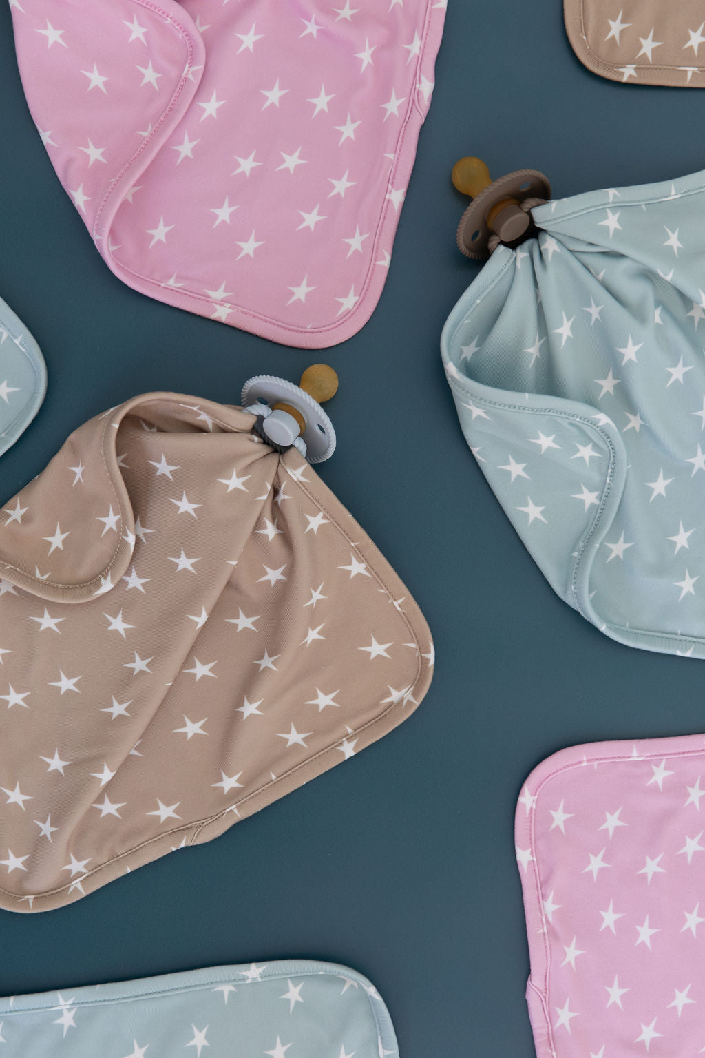 TAN STARS | LOVIE