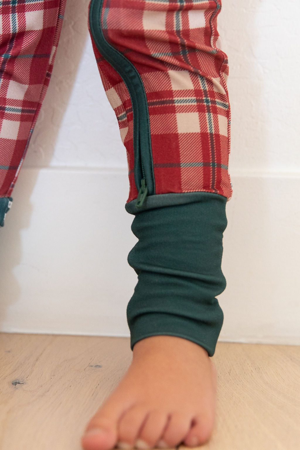 HOLIDAY PLAID | ZIPPER ONE PIECE