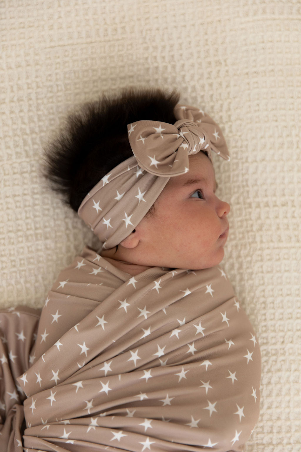 TAN STARS | SWADDLE