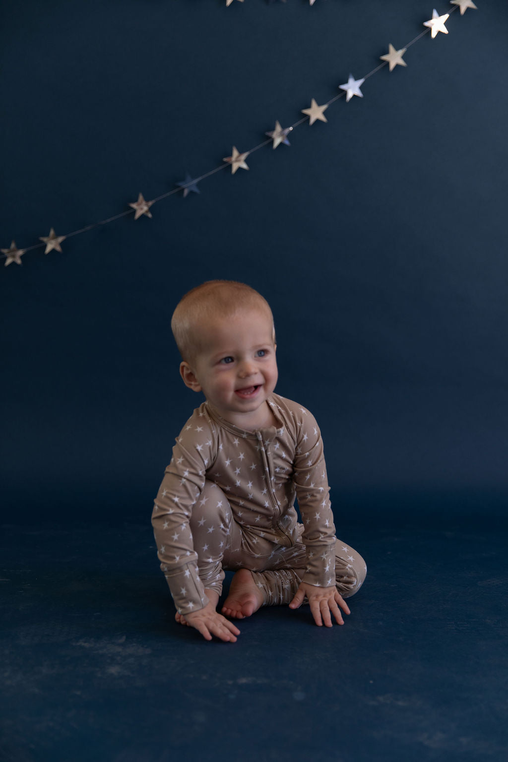TAN STARS | ZIPPER ONE PIECE