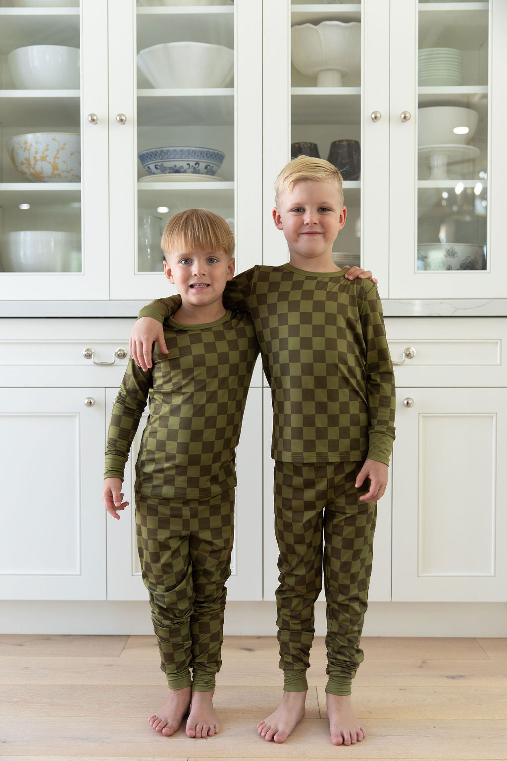 OLIVE CHECKER | LONG SLEEVE