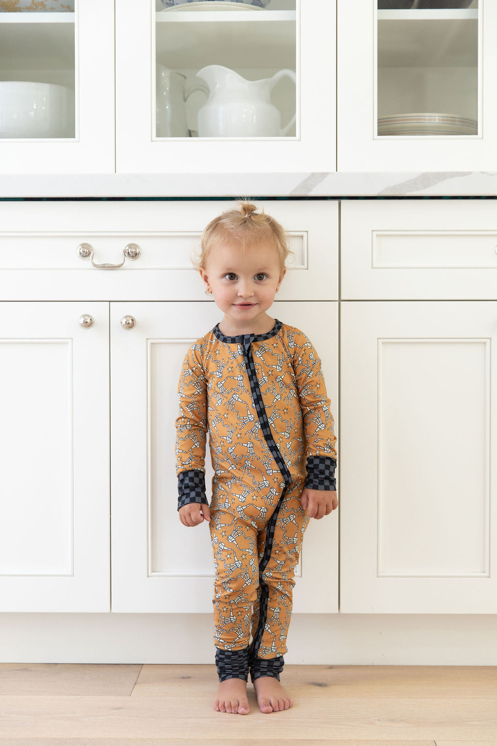 SKELLY HAND HEARTS | ZIPPER ONE PIECE