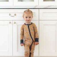 SKELLY HAND HEARTS | ZIPPER ONE PIECE