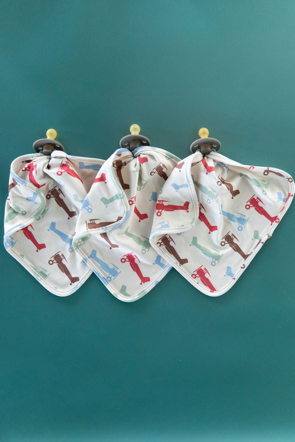 VINTAGE PLANES | LOVIE