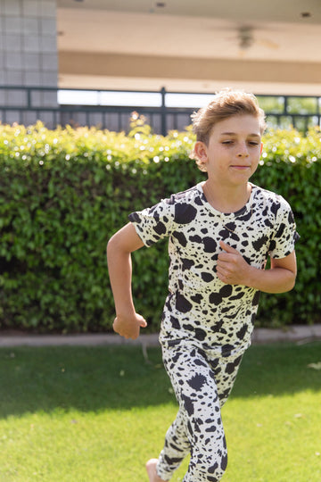 BLACK CATTLE | SHORT SLEEVE