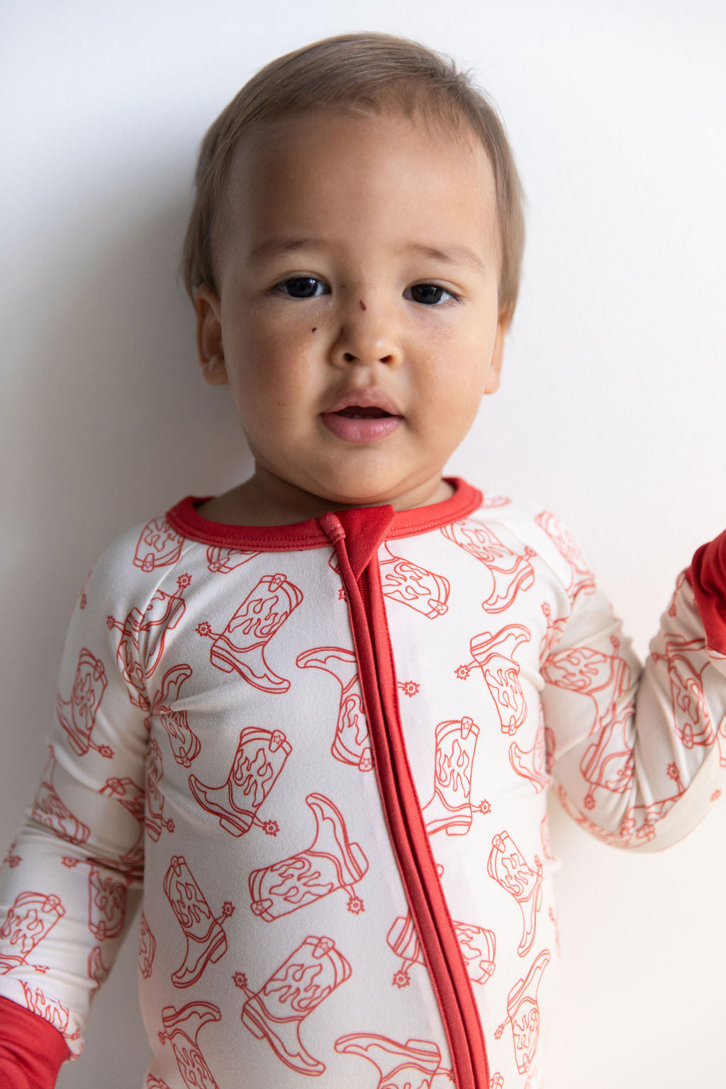 RED BOOTS | ZIPPER ONE PIECE