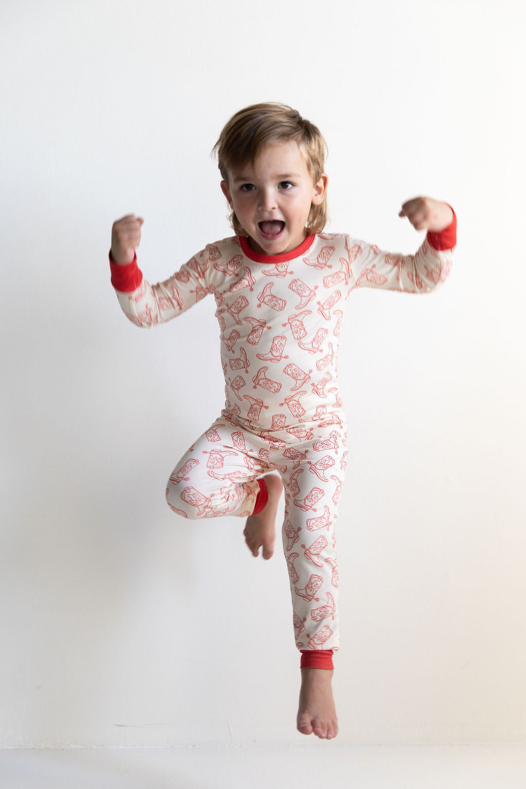 RED BOOTS | LONG SLEEVE