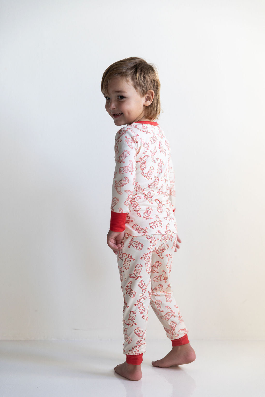 RED BOOTS | LONG SLEEVE