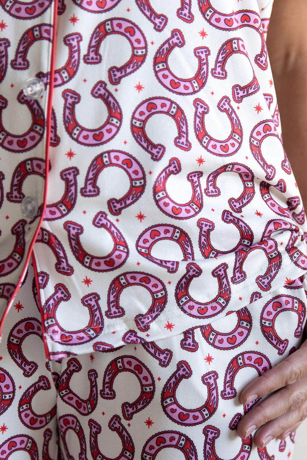 HORSESHOES | WOMEN'S BUTTON UP SHORT SLEEVE SET