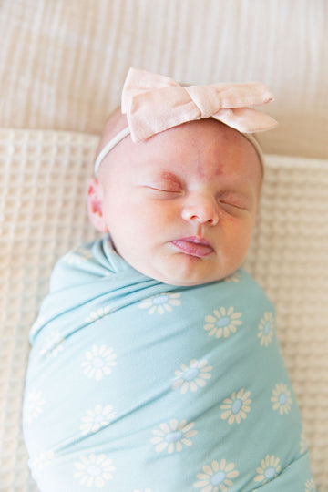 TEAL DAISIES | SWADDLE