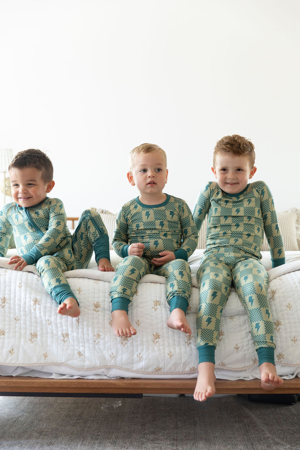 CHECKER LIGHTNING BOLTS | LONG SLEEVE