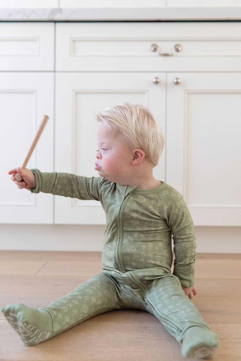 GREEN MUSHROOMS | ZIPPER ONE PIECE