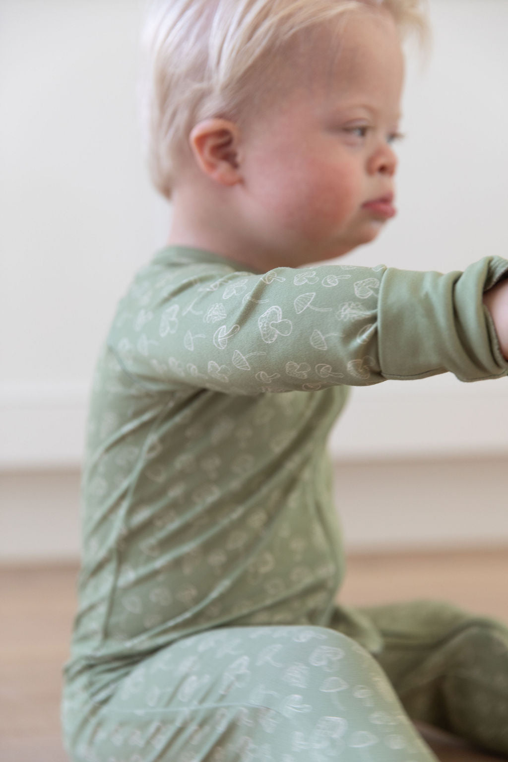 GREEN MUSHROOMS | ZIPPER ONE PIECE