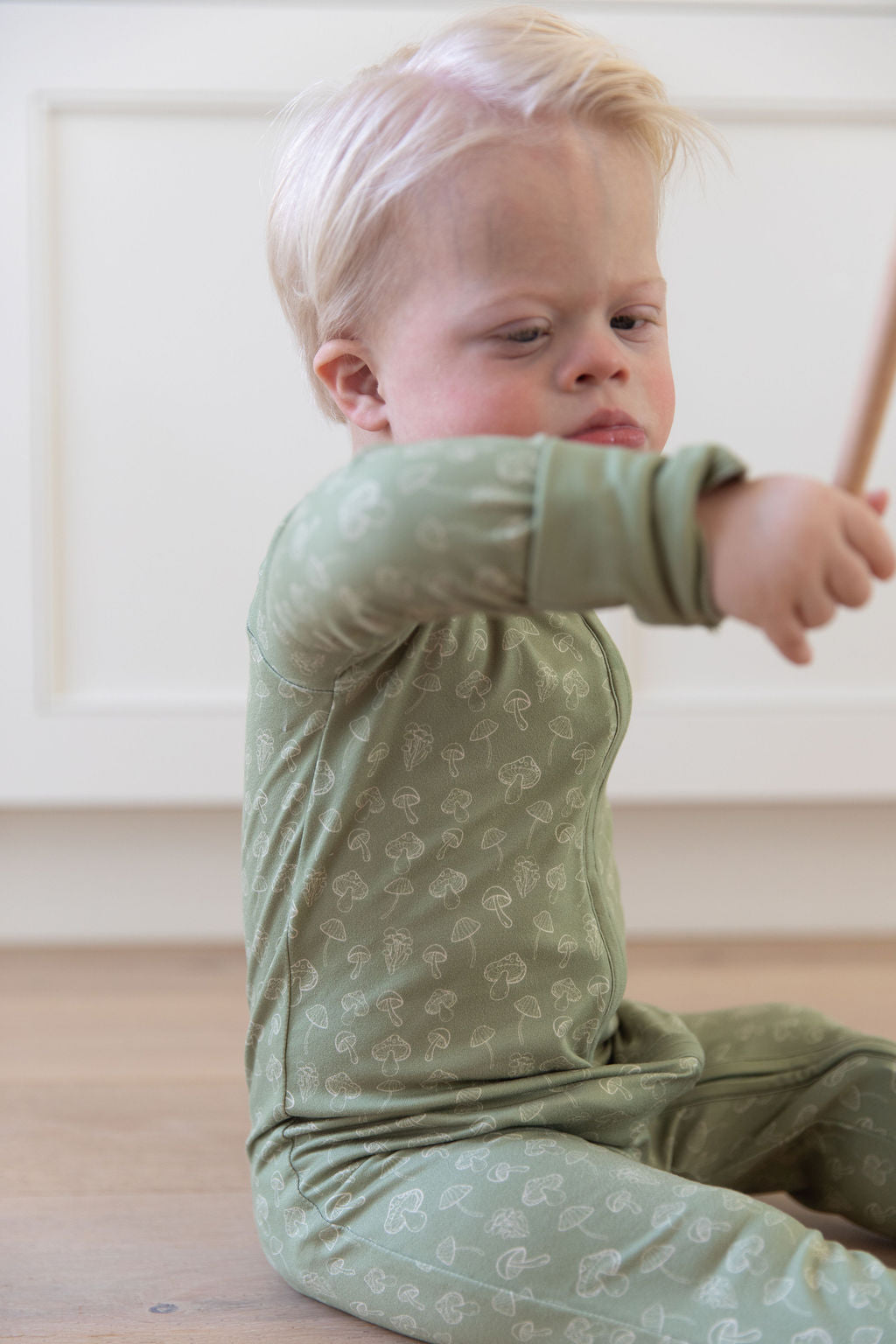 GREEN MUSHROOMS | ZIPPER ONE PIECE