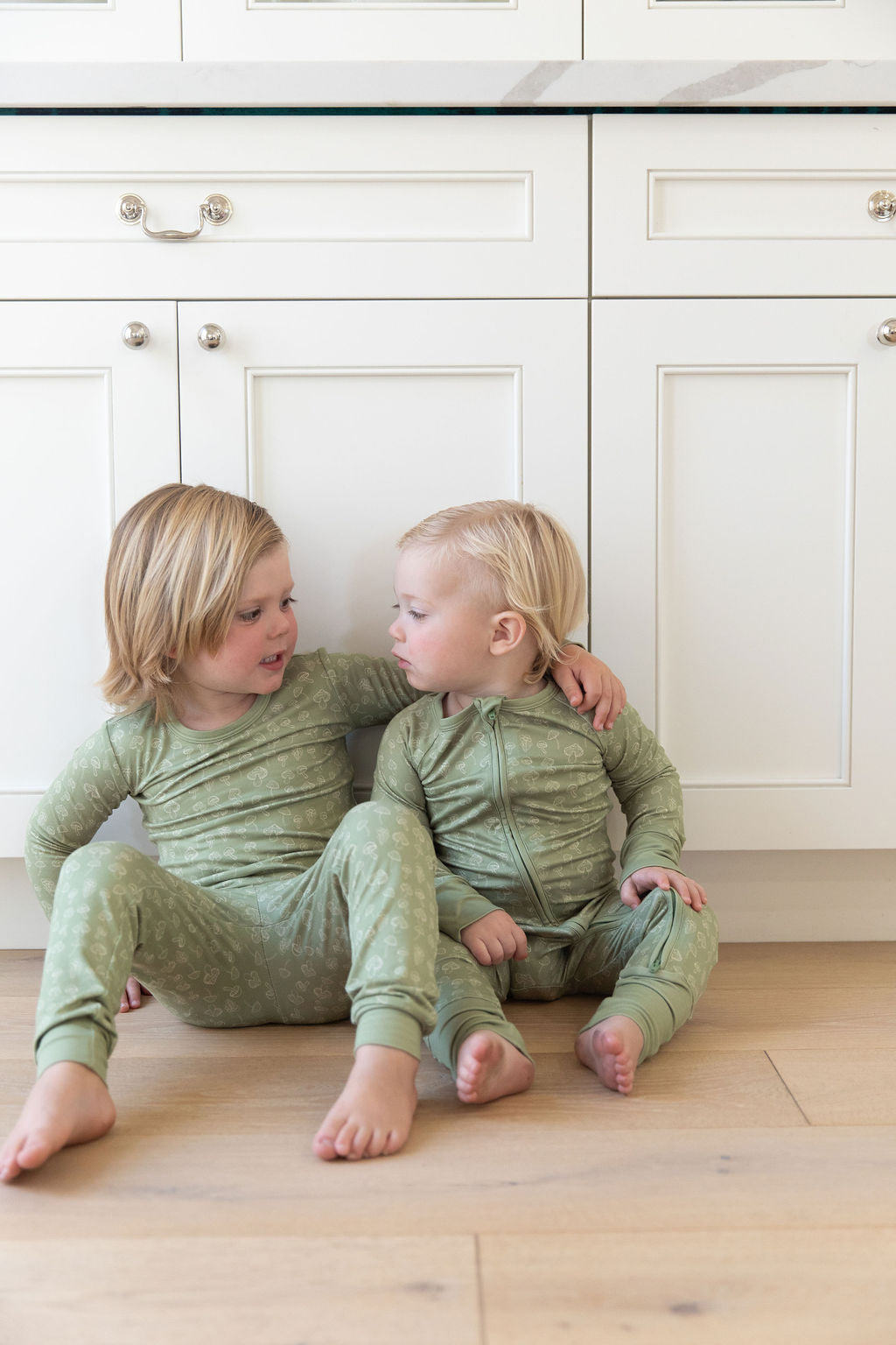 GREEN MUSHROOMS | LONG SLEEVE