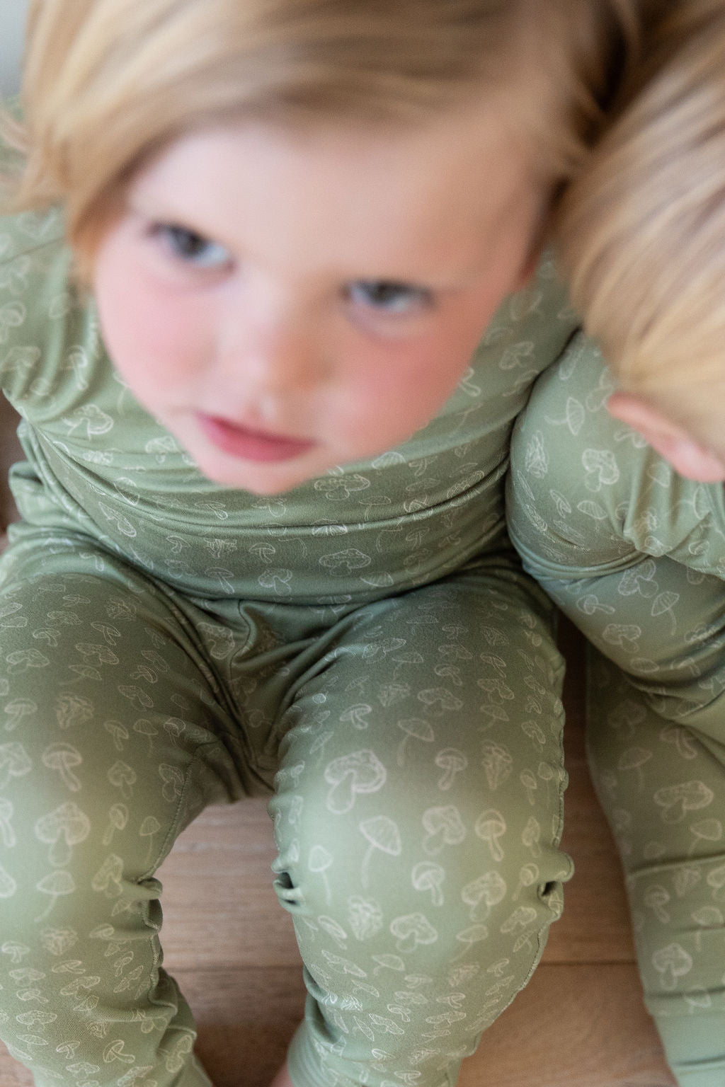 GREEN MUSHROOMS | LONG SLEEVE