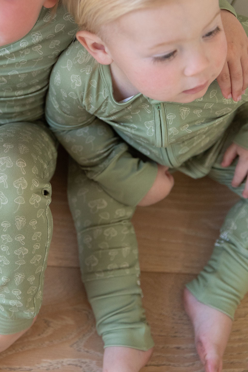 GREEN MUSHROOMS | ZIPPER ONE PIECE