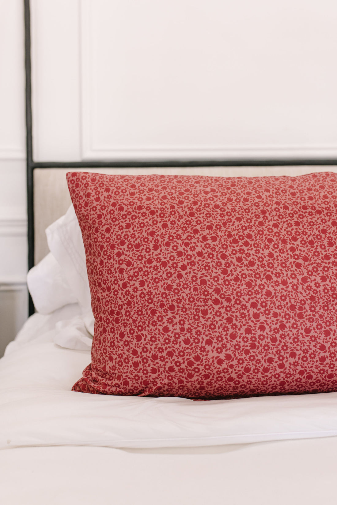 BURGUNDY MINI FLORAL | PILLOW CASE