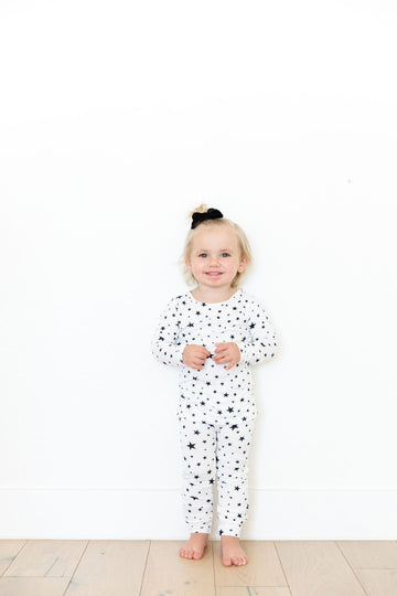 WHITE + BLACK STAR | LONG SLEEVE