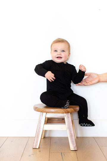 BLACK SOLID | ZIPPER ONE PIECE